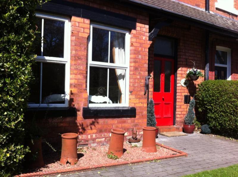 Formby Guest House Экстерьер фото